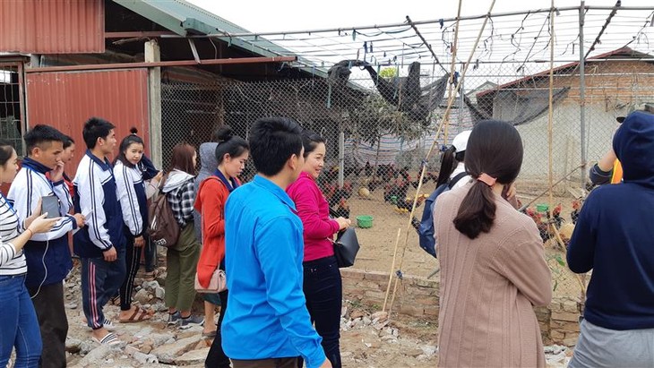 Medote belajar bahasa Vietnam secara berhasil-guna dari para siswa Laos di Sekolah Persahabatan T78 - ảnh 2