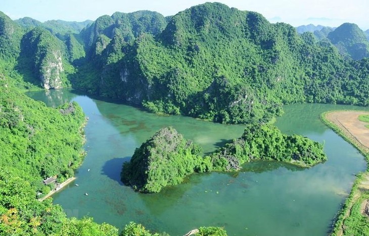 Melakukan penancapan tonggak batas terhadap pusaka dunia Trang An - ảnh 1