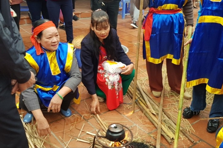 Lomba menanak nasi desa Thi Cam - ảnh 3