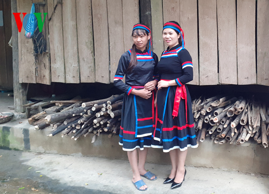 Ciri budaya khas dari warga etnis minoritas Thuy di Provinsi Tuyen Quang - ảnh 2