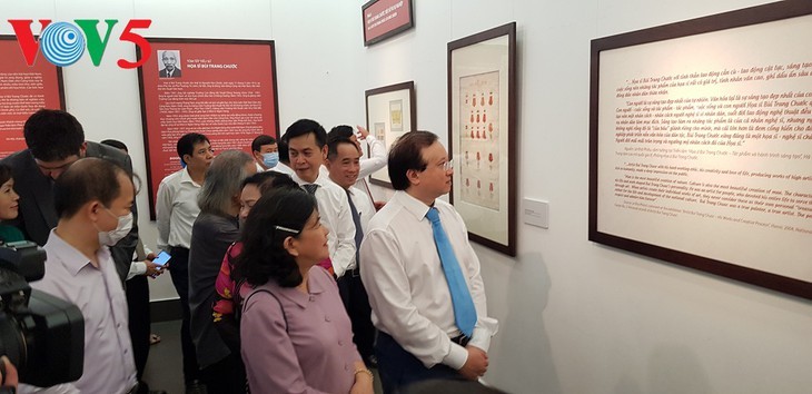 Pameran tentang lahirnya Lambang Negara Vietnam - ảnh 1