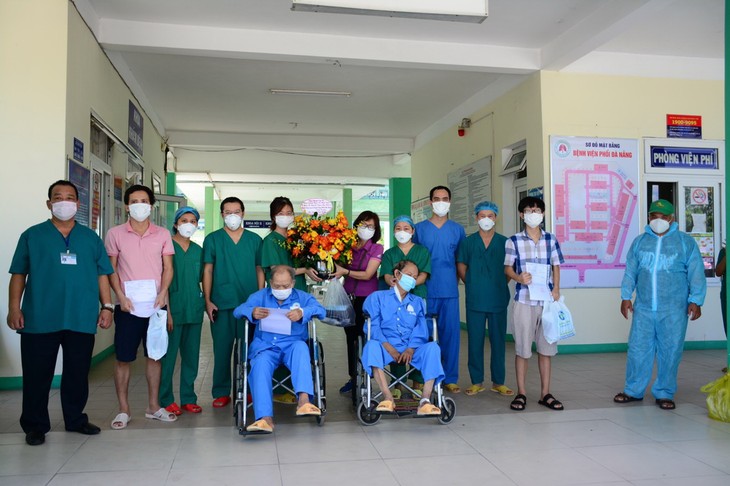 Ada 4 pasien Covid-19 di Kota Da Nang dinyatakan sembuh - ảnh 1