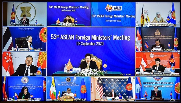 ASEAN adalah model kerjasama yang sukses dalam menghadapi pandemi - ảnh 1