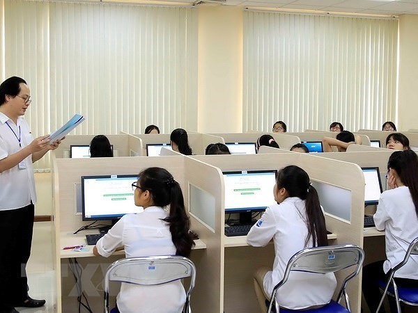 Intelektual Berikan Sumbangan Pendapat Terhadap Dokumen Kongres - ảnh 1