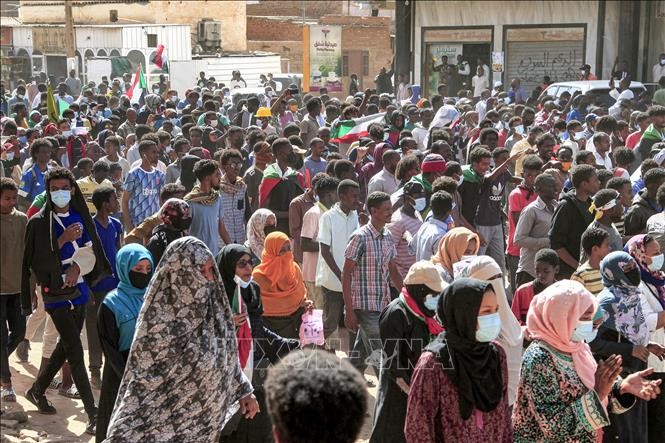 Demonstrasi Besar di Ibukota Sudan - ảnh 1