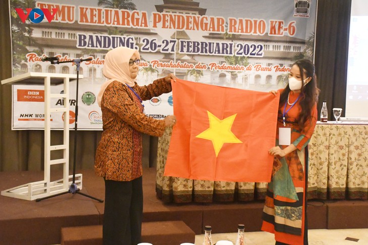 TKPR-6: Radio - Saluran Pembawa Persahabatan di Indonesia dalam Konteks Covid-19 - ảnh 13