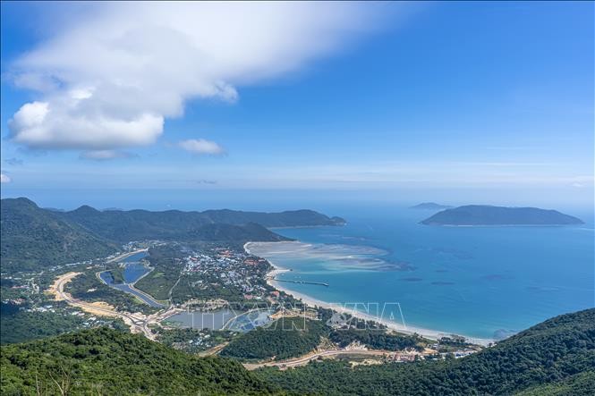 Kembangkan Con Dao Menjadi Zona Wisata Ekowisata Laut -Pulau dan Budaya-Sejarah-Religi  Yang Berkaliber Internasional - ảnh 1