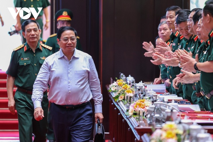 PM Pham Minh Chinh Hadiri Konferensi Militer dan Politik Seluruh Tentara - ảnh 1