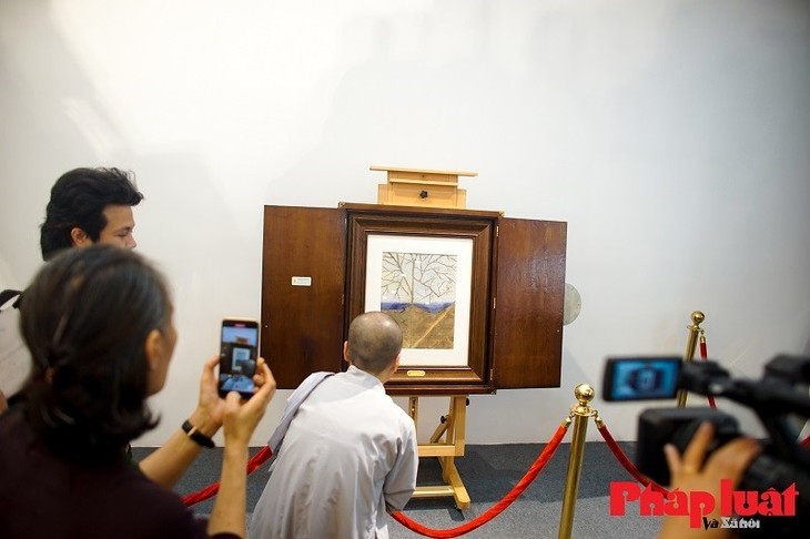 Pameran Seni Hargai Keindahan Murni Bunga Teratai - ảnh 10