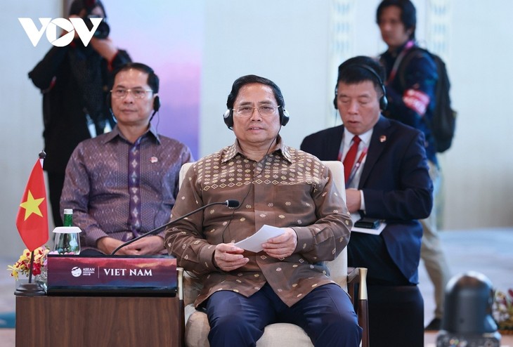 PM Vietnam, Pham Minh Chinh Hadiri Sesi Sidang Sempit di KTT ASEAN - ảnh 1