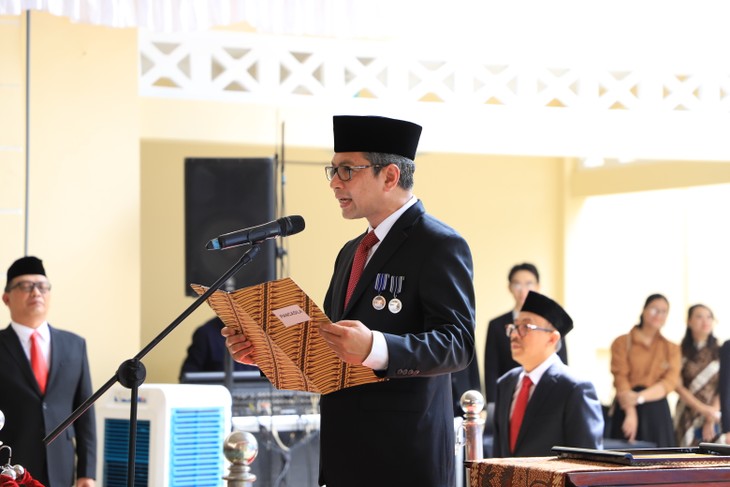 Upacara Pengibaran Bendera Memperingati HUT ke-78 Hari Kemerdekaan Republik Indonesia - ảnh 4