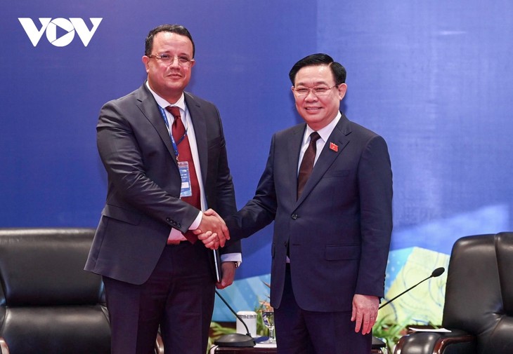 Ketua MN Vietnam, Vuong Dinh Hue Menerima Wakil Ketua Parlemen Aljazair, Monder Mounden - ảnh 1