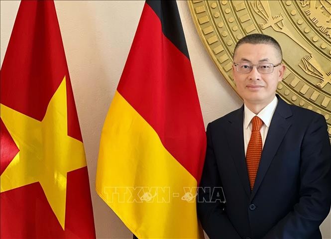 Dubes Nguyen Quang Minh: Hubungan Vietnam-Republik Federasi Jerman Terus Menjadi Intensif dan Substansial - ảnh 1