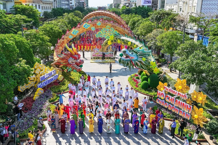 Aktivitas-Aktivitas Menyambut Hari Perempuan Internasional 8 Maret Berlangsung secara Bergelora di Seluruh Vietnam - ảnh 1