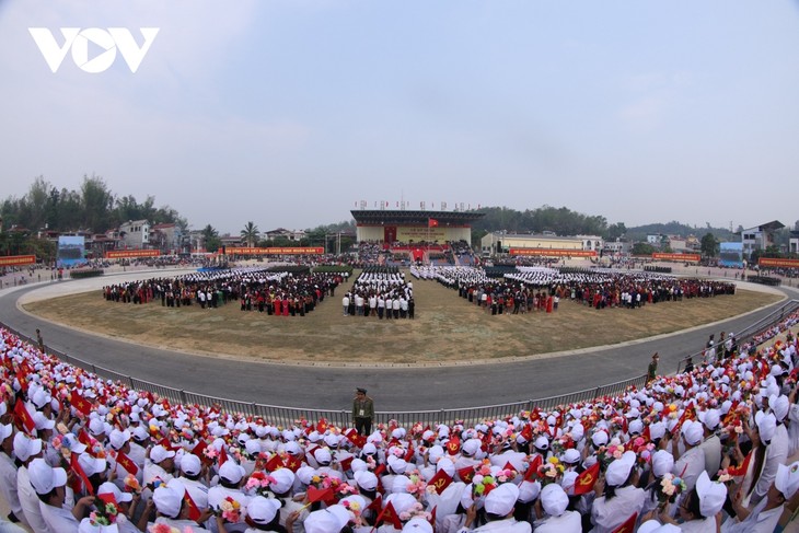 Geladi Bersih Peringatan HUT ke-70 Kemenangan Dien Bien Phu - ảnh 1