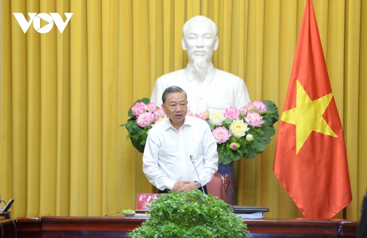 Presiden Vietnam, To Lam Memimpin Sidang Badan Pengarah urusan Reformasi Hukum Pusat - ảnh 1