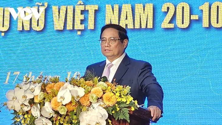 PM Pham Minh Chinh Meminta Perempuan Vietnam Supaya Bersatu, Berupaya demi Pembangunan Tanah Air - ảnh 1