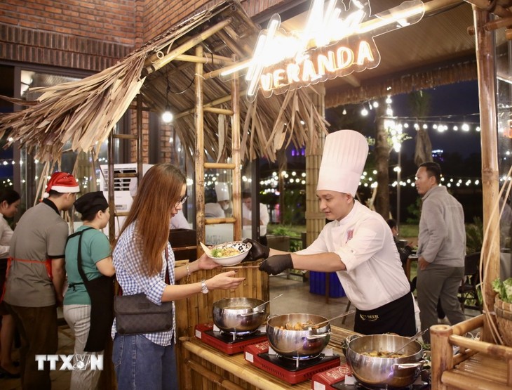 Kota Da Nang Merilis Paspor Kuliner bagi Turis untuk Mengalami Food Tour - ảnh 1