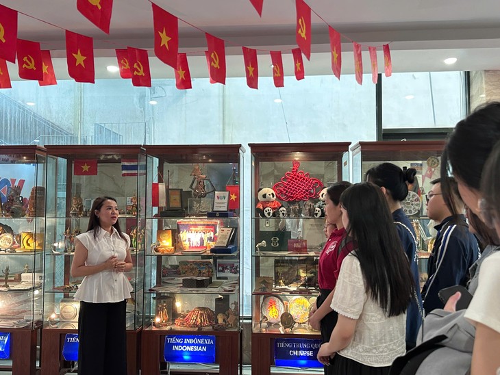 Pengalaman Para Mahasiswa di VOV5. Memperpanjang Batas Waktu Penerimaan Jawaban Sayembara Apa yang Anda Ketahui tentang Vietnam 2025 - ảnh 1