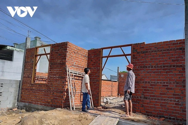 Provinsi Ninh Thuan Membangun Ratusan Rumah Tinggal untuk Warga Etnis Minoritas - ảnh 1