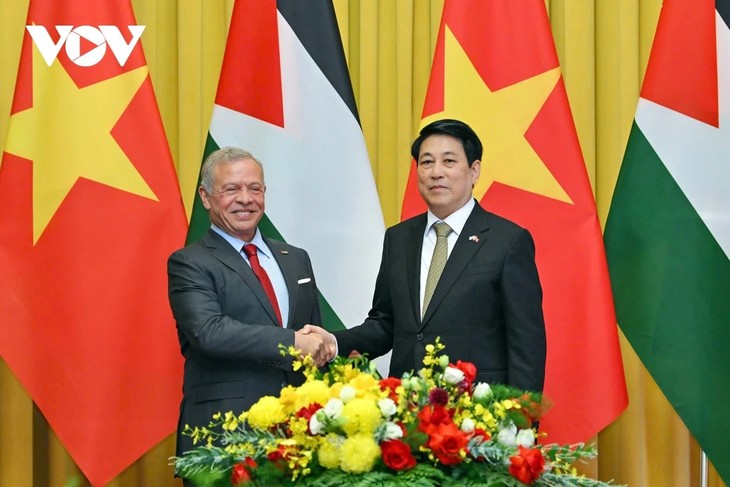Raja Yordania, Abdullah II Ibn Al Hussein Akhiri dengan Baik Kunjungan Resmi di Vietnam - ảnh 1