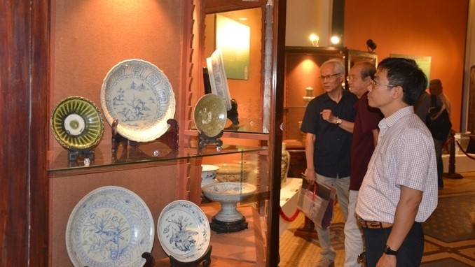 130 Vietnamese cultural artifacts displayed - ảnh 1