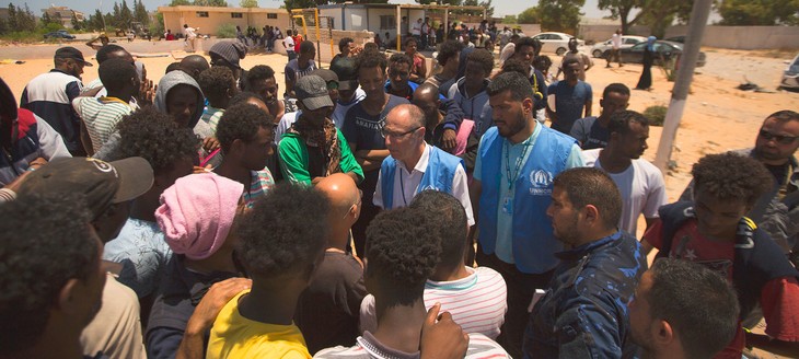 UN officials call for refugees, migrants to be freed from detention - ảnh 1