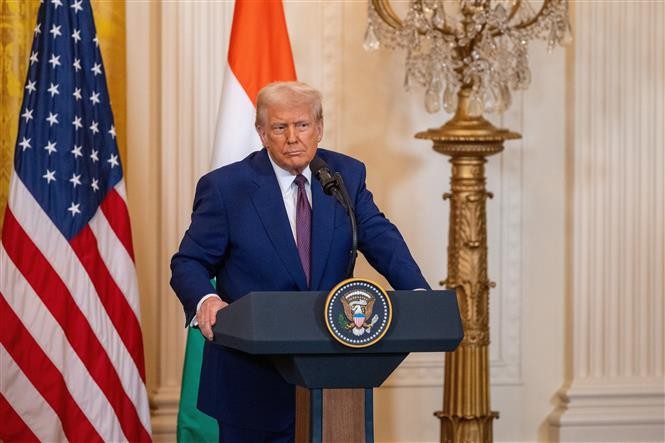 Трамп рассматривает возможность введения санкций и тарифов в отношении РФ - ảnh 1