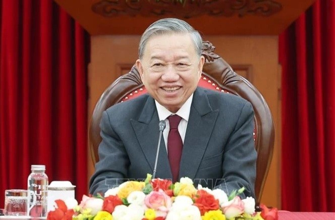 Генеральный секретарь ЦК КПВ То Лам направил поздравительную телеграмму президенту России Владимиру Путину по случаю Дня России - ảnh 1