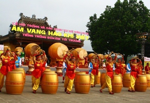 Nhiều chương trình hấp dẫn tiếp tục thu hút du khách trong Festival Huế  - ảnh 2