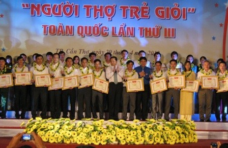 Liên hoan “Người thợ trẻ giỏi” toàn quốc năm 2012 - ảnh 1