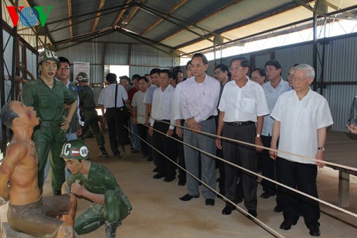 Tổng Bí thư Nguyễn Phú Trọng thăm và làm việc tại huyện đảo Phú Quốc, tỉnh Kiên Giang - ảnh 2