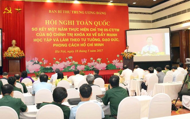 Đẩy mạnh học tập và làm theo tư tưởng, đạo đức, phong cách Hồ Chí Minh - ảnh 1