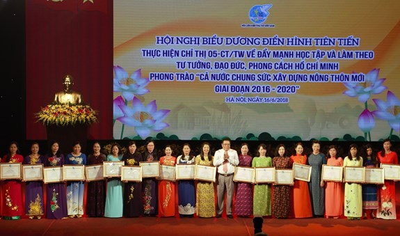 Tôn vinh 150 điển hình tiên tiến trong học tập và làm theo Chủ tịch Hồ Chí Minh - ảnh 1