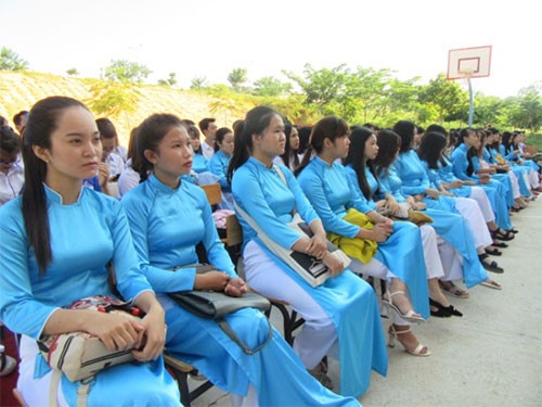 Phát động phong trào “Học sinh, sinh viên làm tình nguyện viên hỗ trợ khách du lịch” - ảnh 1