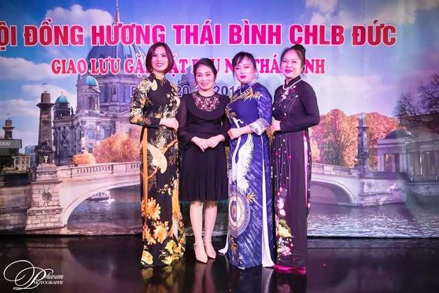 Hội đồng hương Thái Bình tại CHLB Đức tổ chức gặp mặt nhân ngày Phụ nữ Việt Nam - ảnh 11