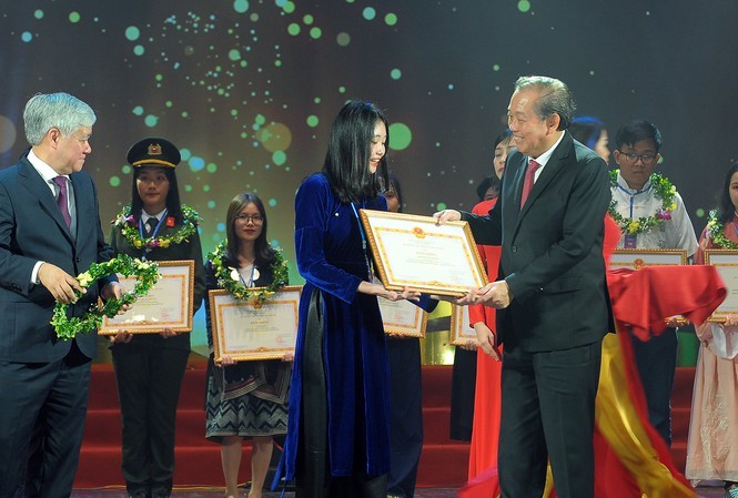 Tuyên dương học sinh, sinh viên, thanh niên dân tộc thiểu số xuất sắc - ảnh 1