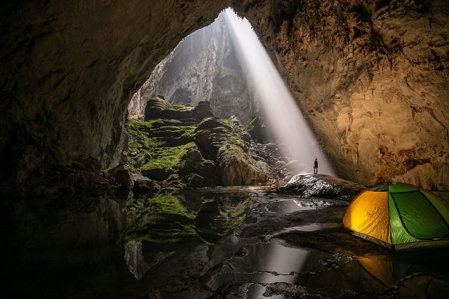 Báo Anh chọn hang Sơn Đoòng vào top những điểm du lịch ảo mùa dịch Covid-19 - ảnh 1