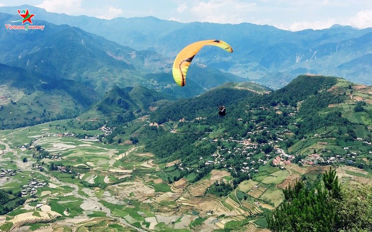 Yên Bái phát động  “Người Việt Nam đi du lịch Việt Nam” và khai mạc Festival Dù lượn “Bay trên mùa nước đổ”  - ảnh 1