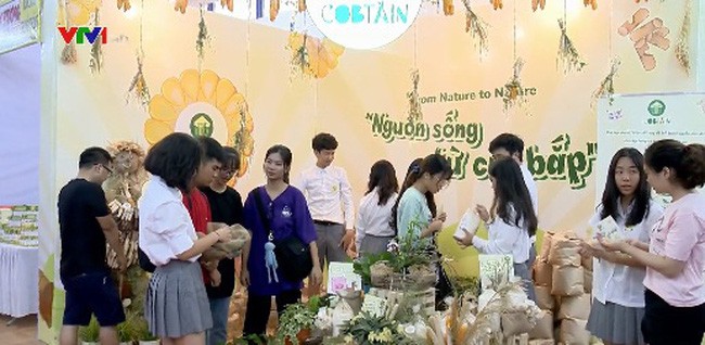 Nhóm học sinh trung học và dự án “Nguồn sống từ cùi bắp“ - ảnh 1