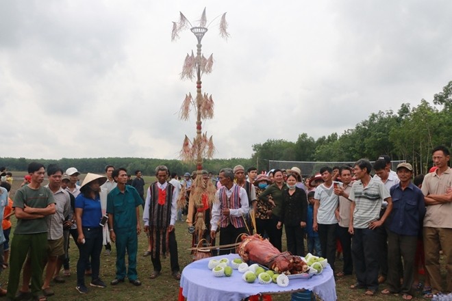 Lễ hội Phá Bàu được công nhận là Di sản Văn hóa phi vật thể quốc gia - ảnh 1