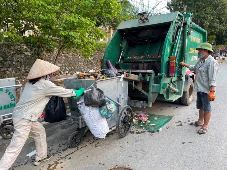 Hà Nội nâng cao công tác quản lý và quy hoạch các khu chất thải rắn - ảnh 1