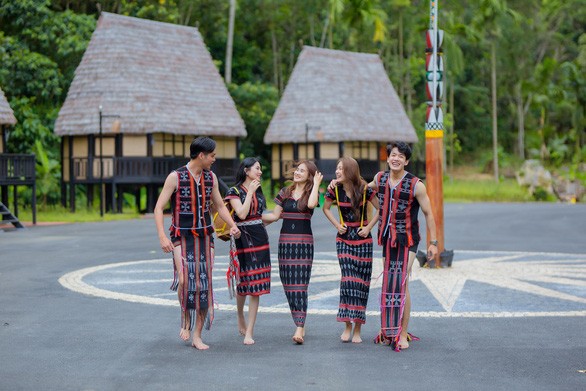 Khu du lịch sinh thái Cổng trời Đông Giang: Bừng sáng một vùng miền Tây xứ Quảng - ảnh 11