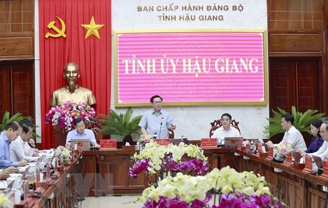 Chủ tịch Quốc hội: Hậu Giang cần nhanh chóng ban hành Quy hoạch tỉnh thời kỳ 2021-2030, tầm nhìn đến năm 2050 - ảnh 1