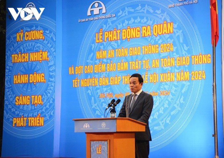 Phó Thủ tướng Trần Lưu Quang phát động ra quân Năm An toàn giao thông 2024 - ảnh 1