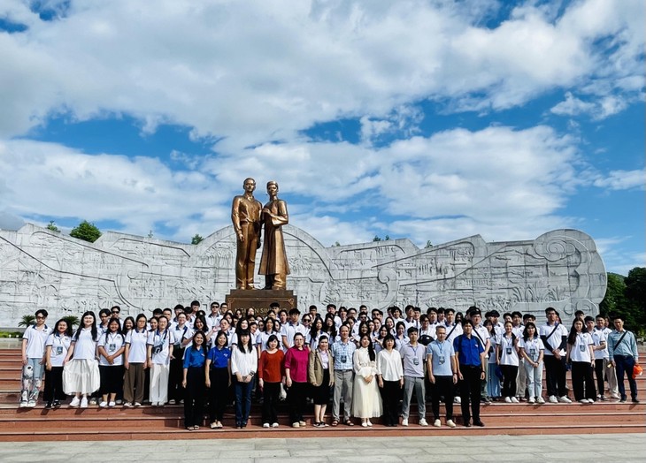 Trại hè Việt Nam 2024: Những trải nghiệm khó quên trên miền đất võ Bình Định - ảnh 1