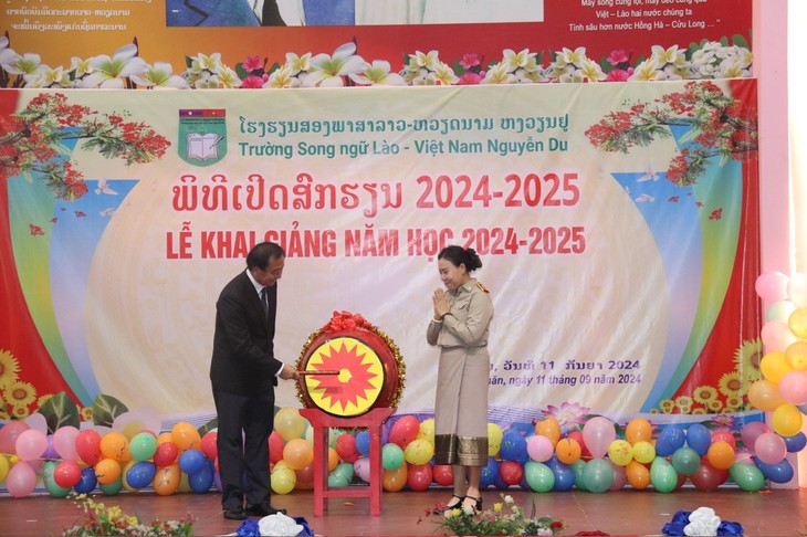 Trường Song ngữ Lào – Việt Nam Nguyễn Du khai giảng năm học mới 2024-2025 - ảnh 1