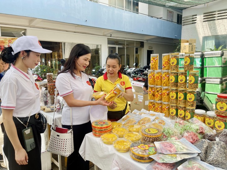 Quỹ nhân ái, Hoa hậu Áo dài phu nhân toàn Châu Âu mang “Xuân an vui” đến những hoàn cảnh khó khăn tại TPHCM - ảnh 18