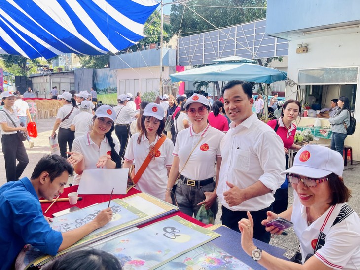 Quỹ nhân ái, Hoa hậu Áo dài phu nhân toàn Châu Âu mang “Xuân an vui” đến những hoàn cảnh khó khăn tại TPHCM - ảnh 20