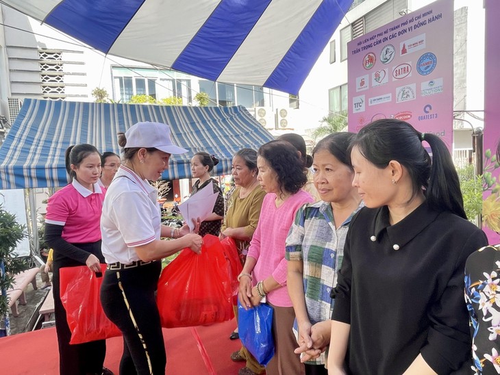 Quỹ nhân ái, Hoa hậu Áo dài phu nhân toàn Châu Âu mang “Xuân an vui” đến những hoàn cảnh khó khăn tại TPHCM - ảnh 4